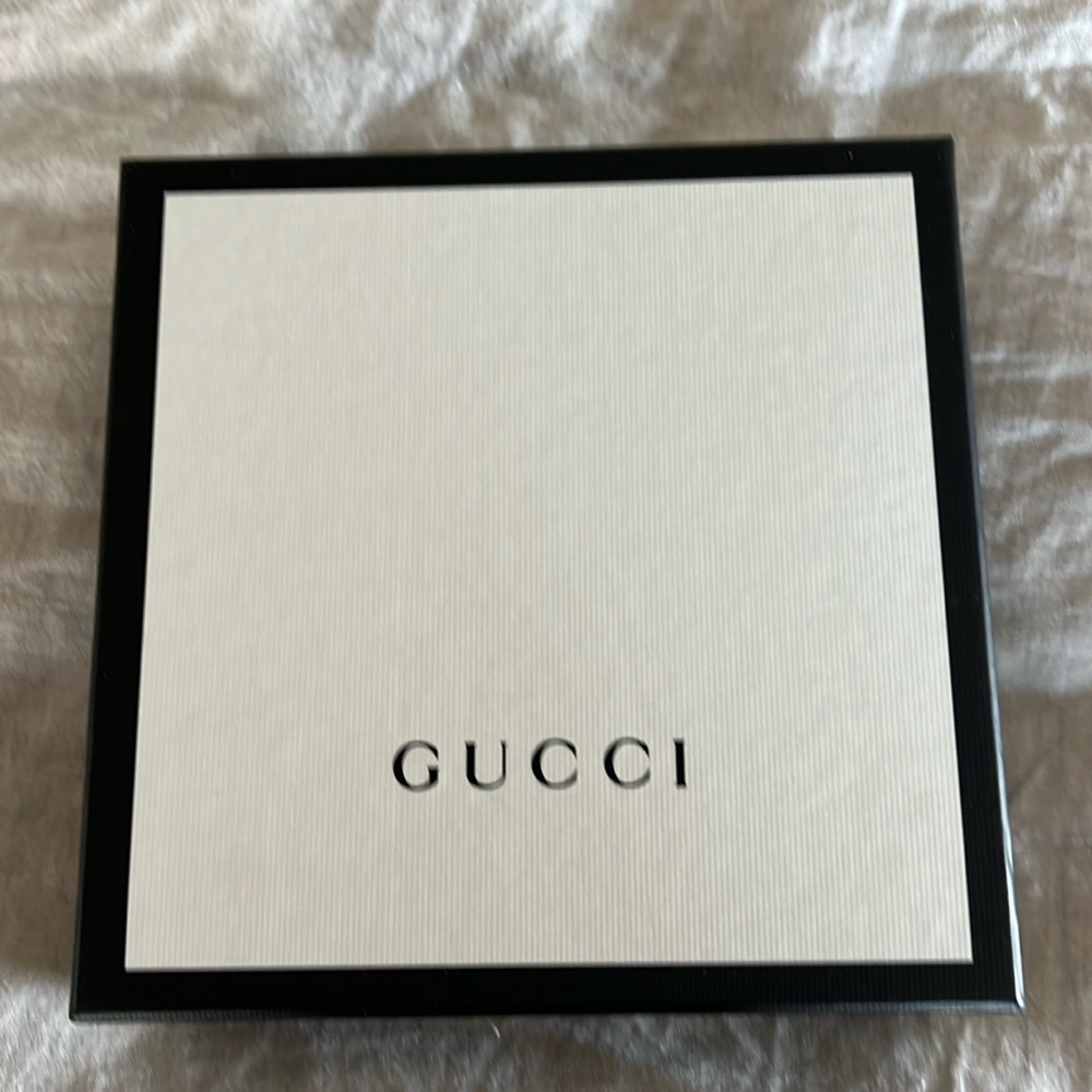 Gucci box, paper w/sticker, and Gucci ribbon. Authentic.